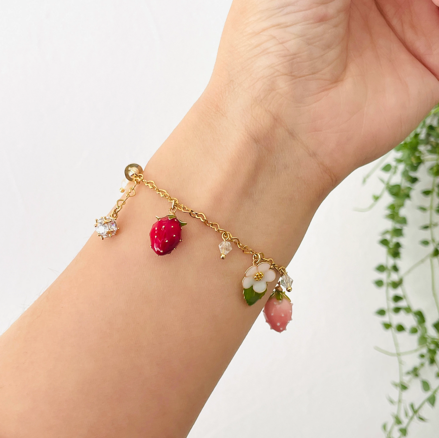 Fruit Food Strawberry Bracelet, Natural Fairy Plant Floral Bracelet, Cute Kawaii Gold Wire Wrapped Resin Bracelet, Mothers Day Gift For Her